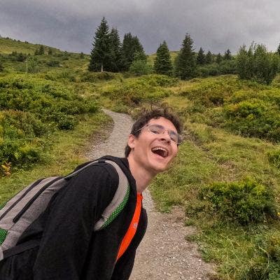 in need of a room for 4 months Main Photo