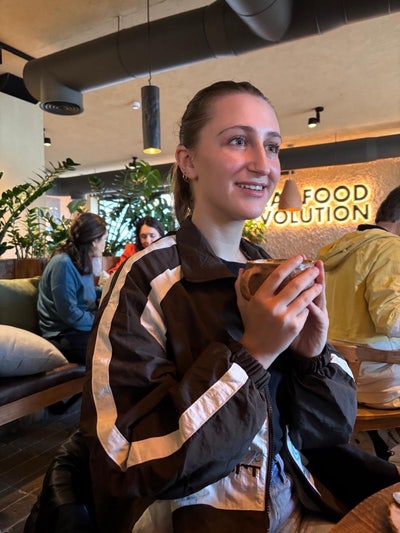 Moving in March looking for friendly flat share Main Photo