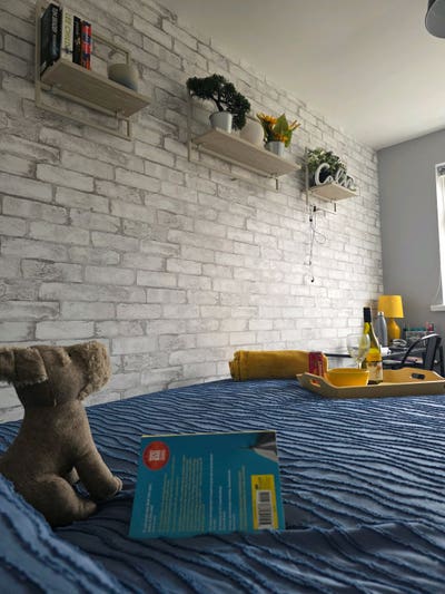 Newly refurbished double room Main Photo