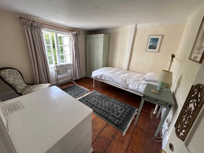 1 Room in charming Cottage, Central Abingdon Main Photo