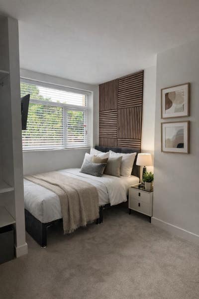 🏡 Stylish Furnished Room with Private Kitchenette Main Photo