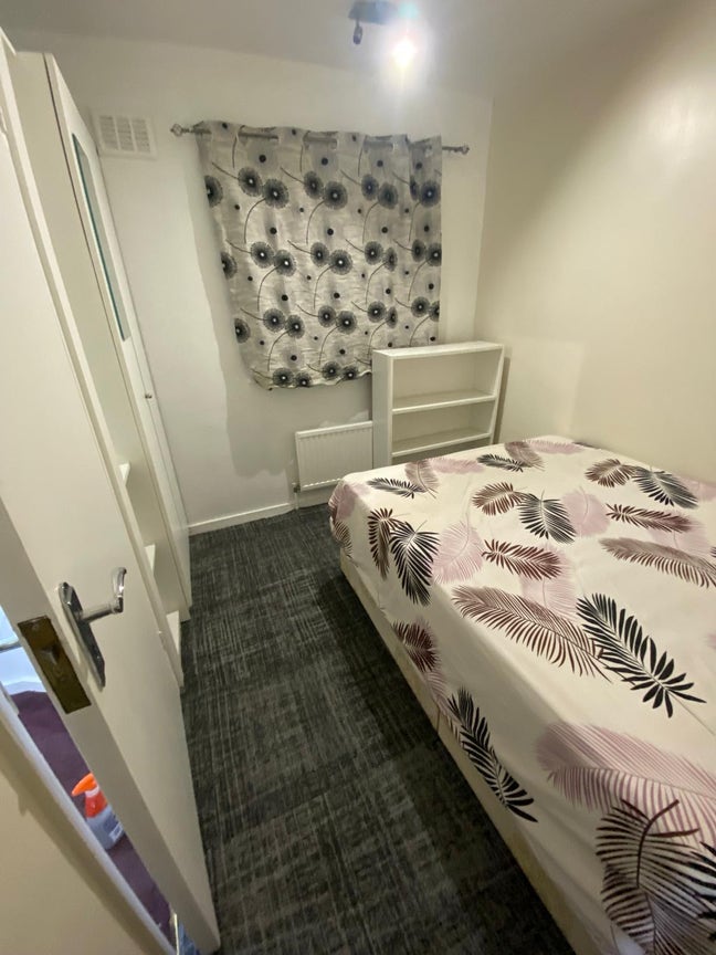 Lovely Double Rooom for &pound;130/Week Main Photo