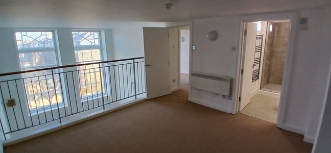Newly Renovated 3 Bedroom Apartment  Main Photo