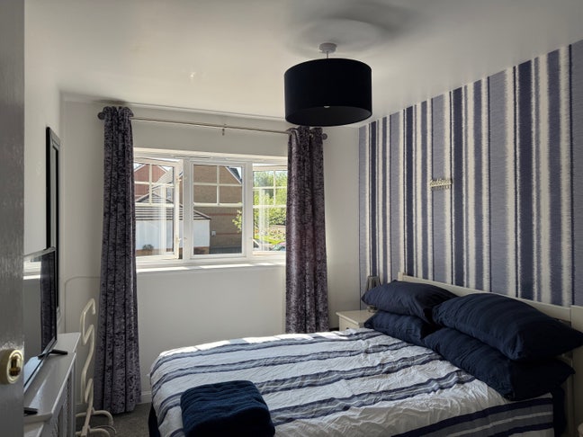 Delightful Detached Suburban House  Main Photo