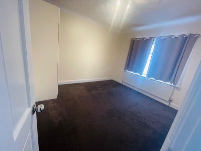 1 Room for rent Main Photo