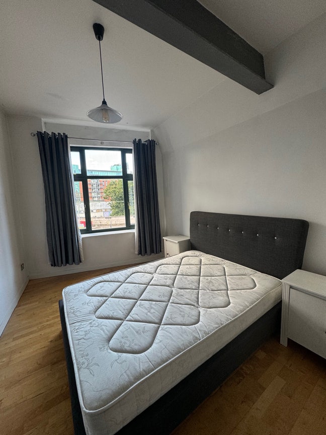 Double Room available for flat share  Main Photo