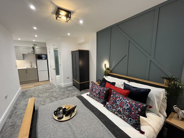 Stunning Studios in Beautiful Property - Bills Inc Main Photo