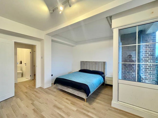 Double Room near Euston & King’s Cross NW1  Main Photo