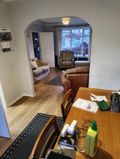 House end of a quiet culdesac refurbished recently Main Photo