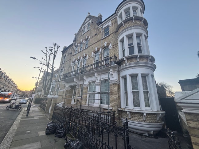 2xSpacious Bedrooms |Bill inc.| West Kensington Main Photo