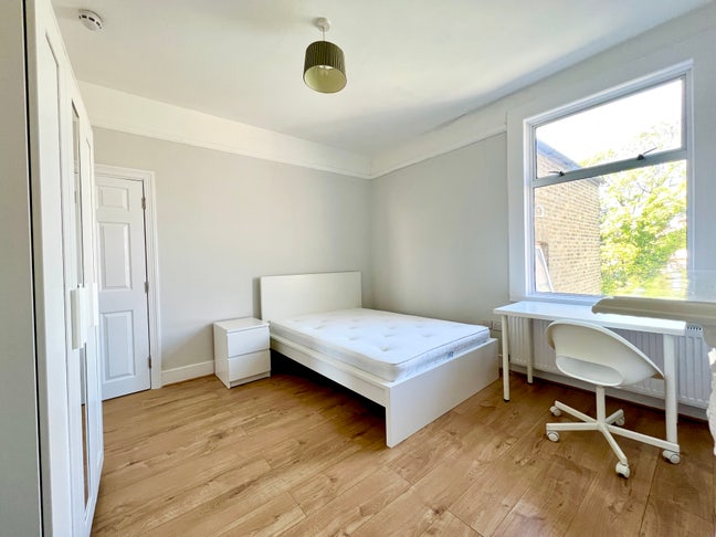 Cozy Double Rooms by the Station  Main Photo