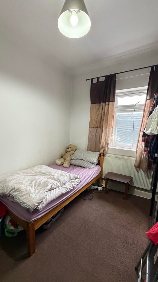 Bright Double Room in Prime E17 Location Main Photo