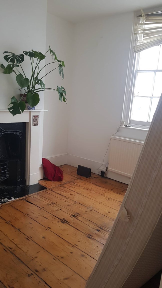 Room in outrageously central Brighton Main Photo