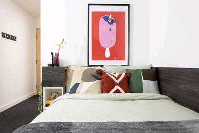 Ensuite room  Main Photo