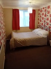 Modern clean double room Main Photo