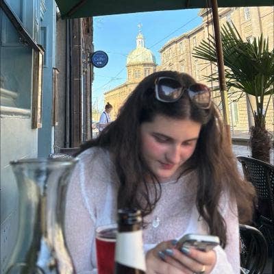 Looking for a room near UofE main campus! Main Photo