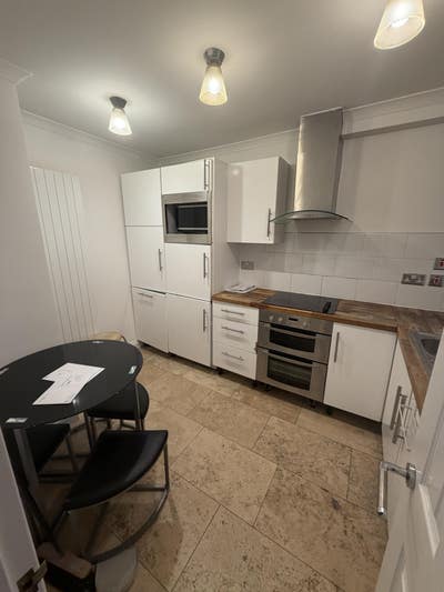 2 Bed flat in Edgware Road  Main Photo