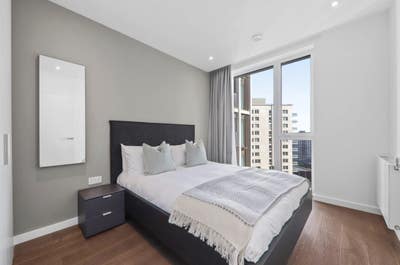 Ensuite in East Village l  Mid March  l Main Photo