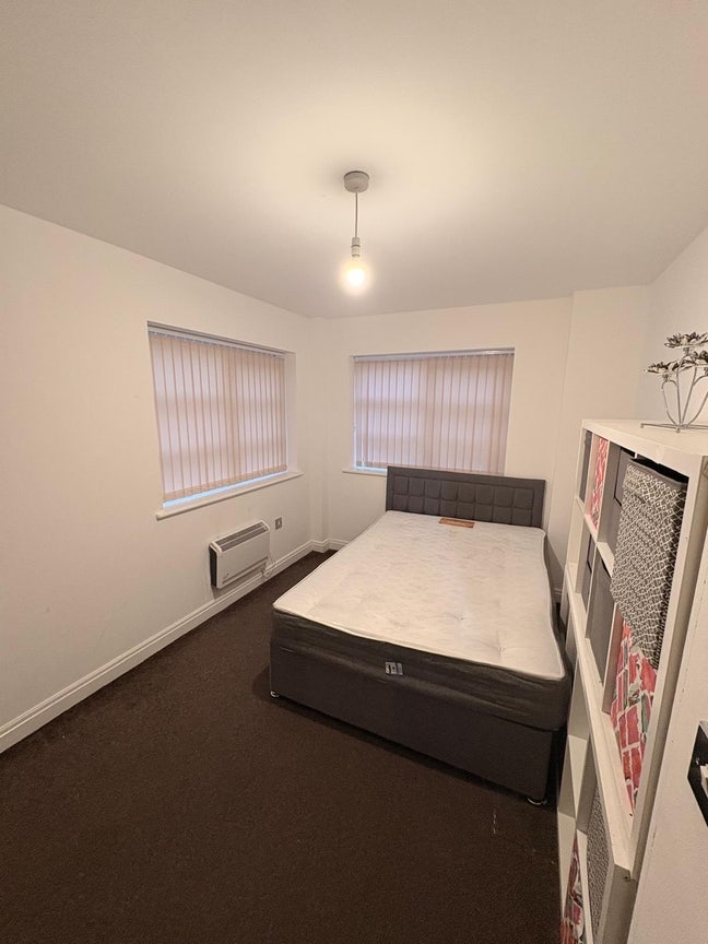 Large En-suite double bedroom Oxford Rd. Main Photo
