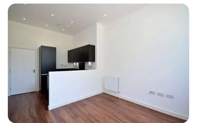  1-Bedroom Flat with Parking, Gym & Concierge Main Photo