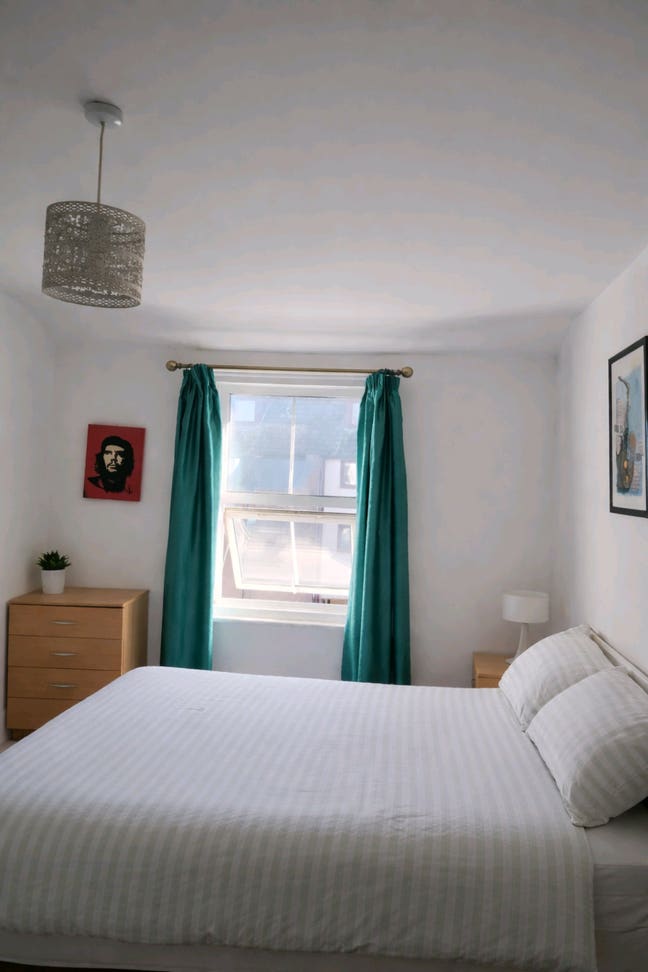 Dble room, sea view, Sandgate, kitchenette lounge Main Photo