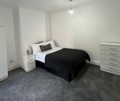 Double Room For Universal Credit Main Photo