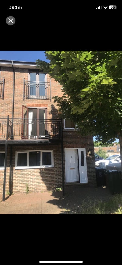 Double room central location/ bills inc Main Photo