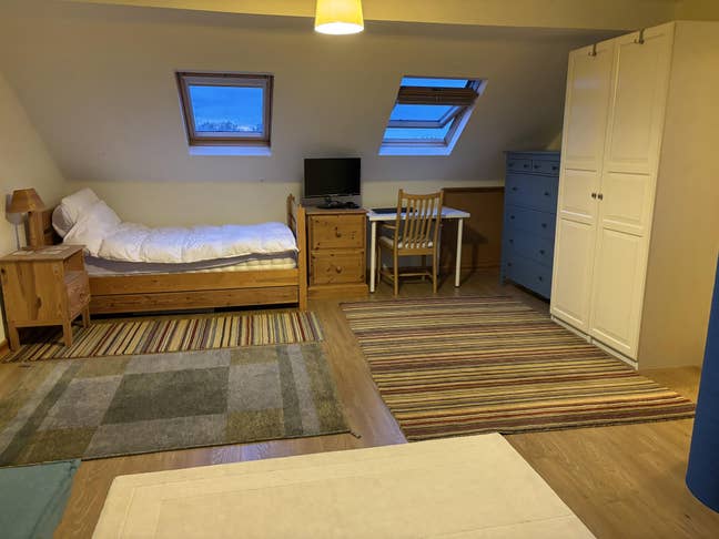 Large room to rent Witham Main Photo