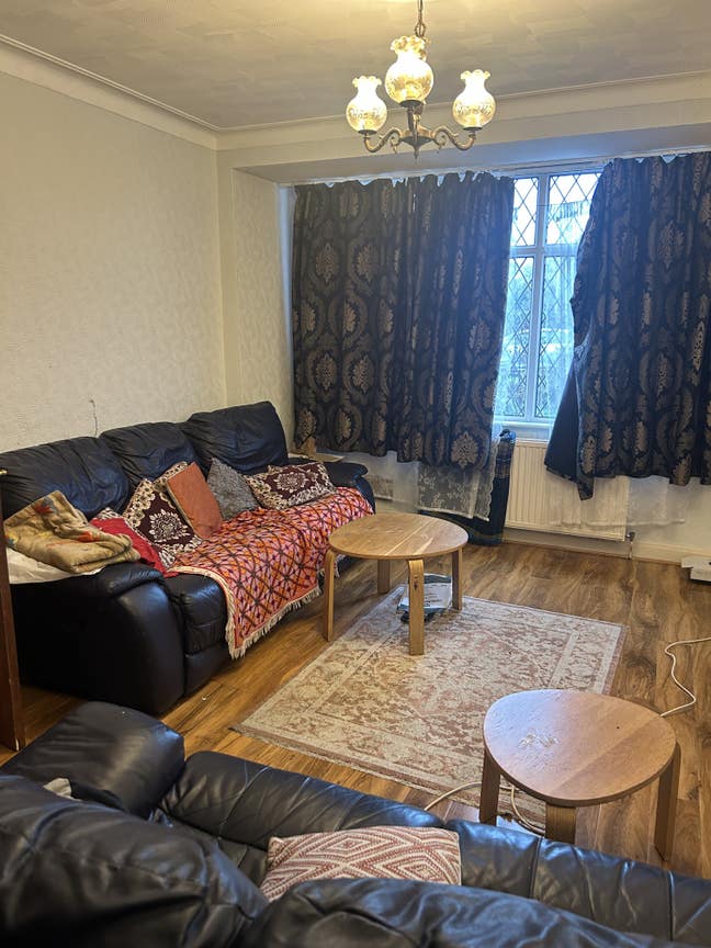 King size room can be shared by 2 person/couple Main Photo