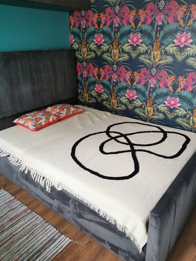 Modern Room to Rent – NG2  Main Photo