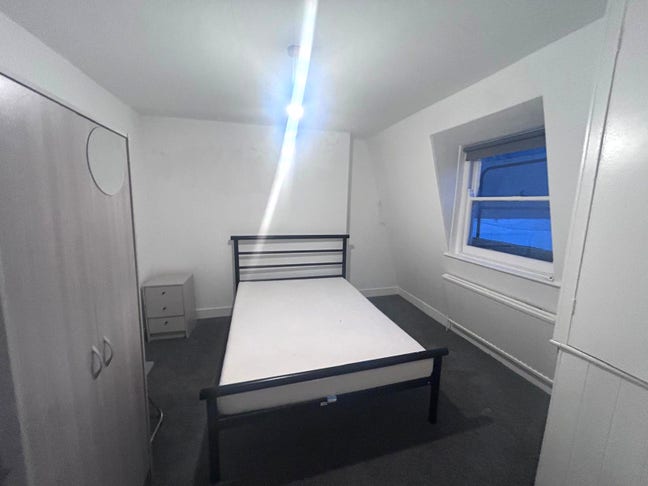 City Centre Double Bedroom Available**Bills Includ Main Photo