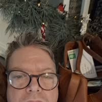 Mental health support worker but currently relocat Main Photo