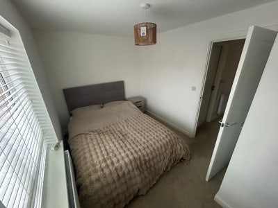 Double bed with Ensuite - Shirley New Build House Main Photo