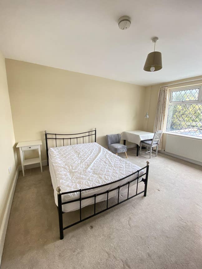 Bright double room in Osterley  Main Photo