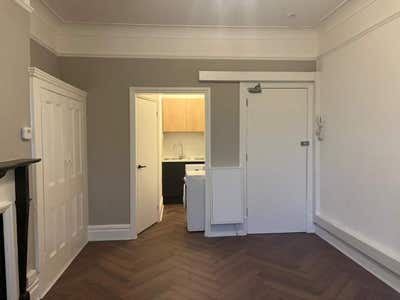 Huge self‑contained studio in Catford-Dss Welcome Main Photo