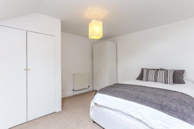 Double Bedroom Walking Distance To South Ealing W5 Main Photo