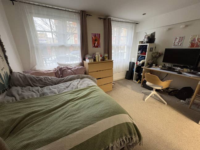 Double Room w/ Private Ensuite – Whitechapel Main Photo