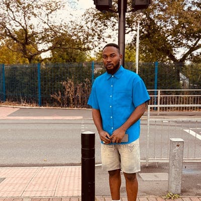 I am a male student aged 30. I am looking for... Main Photo