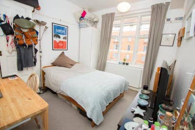Double bedroom to rent  Main Photo
