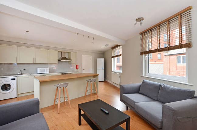  4 Bed City Centre Apartment (&pound;132Pp/Wk All Incl) Main Photo