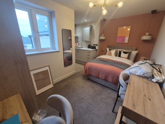 🚨 New Studios Close To City Centre🚨 Main Photo