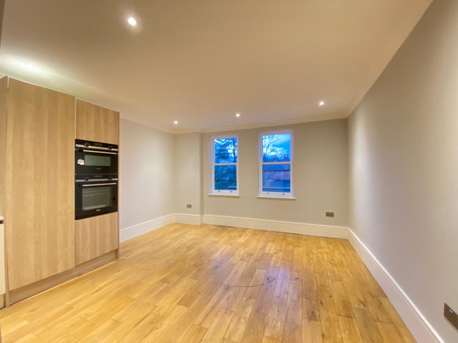 **01 Bed Apartment** Ealing Broadway**New Build W5 Main Photo