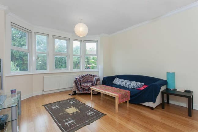 Looking for a Third Housemate – Golders Green  Main Photo