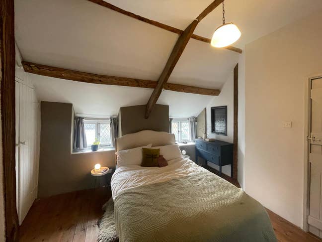 Double ensuite in charming cottage  Main Photo