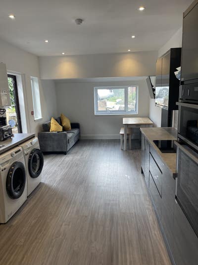 Luxury En-suite Room.  Main Photo