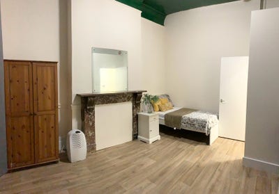 Zone 1 (Pimlico) Rooms with Private Kitchenette Main Photo