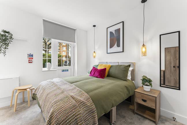 Spacious Bella Wharf Studio – All Bills Included Main Photo