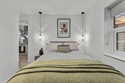 Largest Studio Layout | Stylish Living | Bills Inc Main Photo