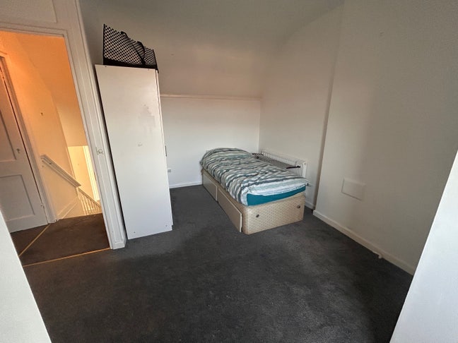 Seeking Lodger - Double Bedroom  Main Photo