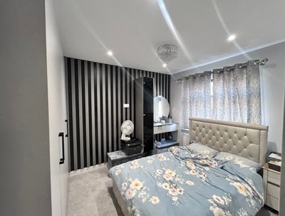 Single room available  Main Photo